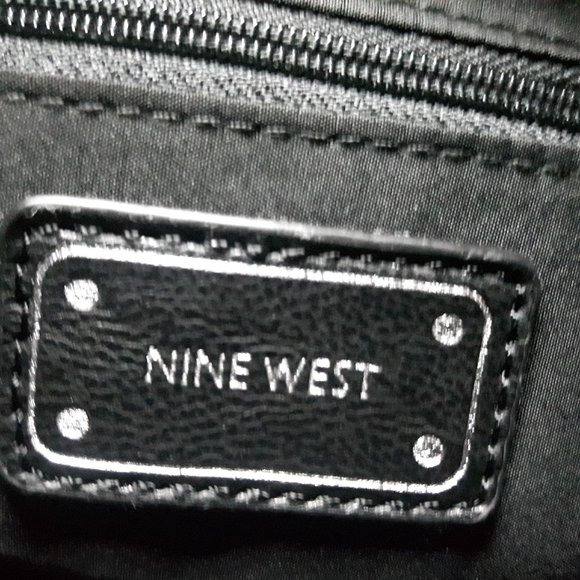 Nine West Crossbody Caviar Bag handbag Purse Black - Picture 10 of 10